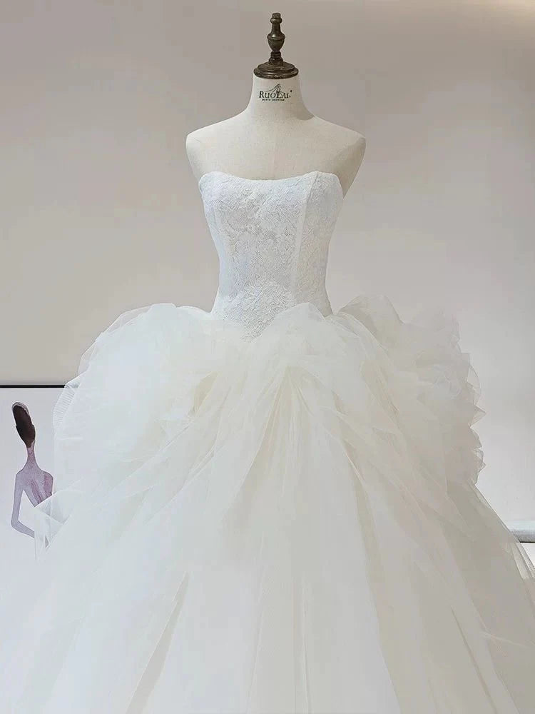 Buyishang Dreamy Ball Gown Strapless Sleeveless White Tulle Wedding Dresses With Ruffles dress for wedding